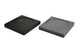 Ice melting plates